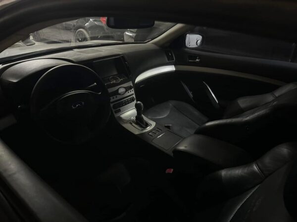G37 coupe 2009 - Image 3