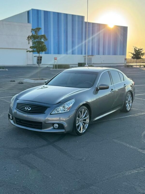 G37s 2010