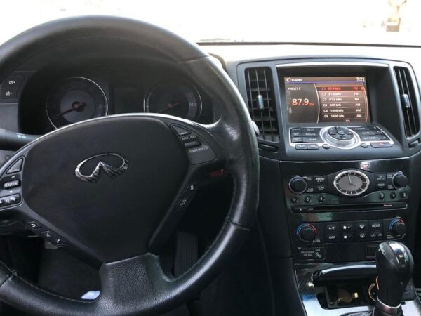 G37 Coupe 2008 - Image 3