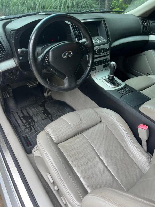 2008 Infiniti G37 Sport Coupe - Image 4