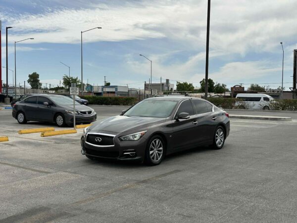 Q50 2015 premium - Image 10