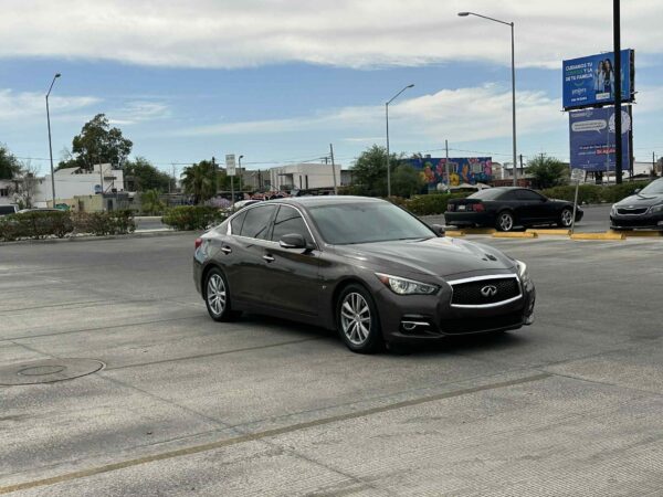 Q50 2015 premium - Image 2