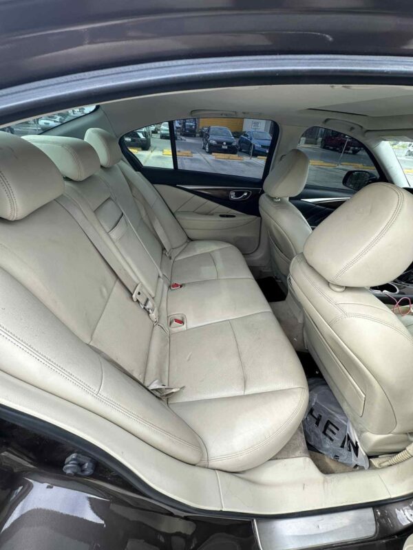 Q50 2015 premium - Image 9