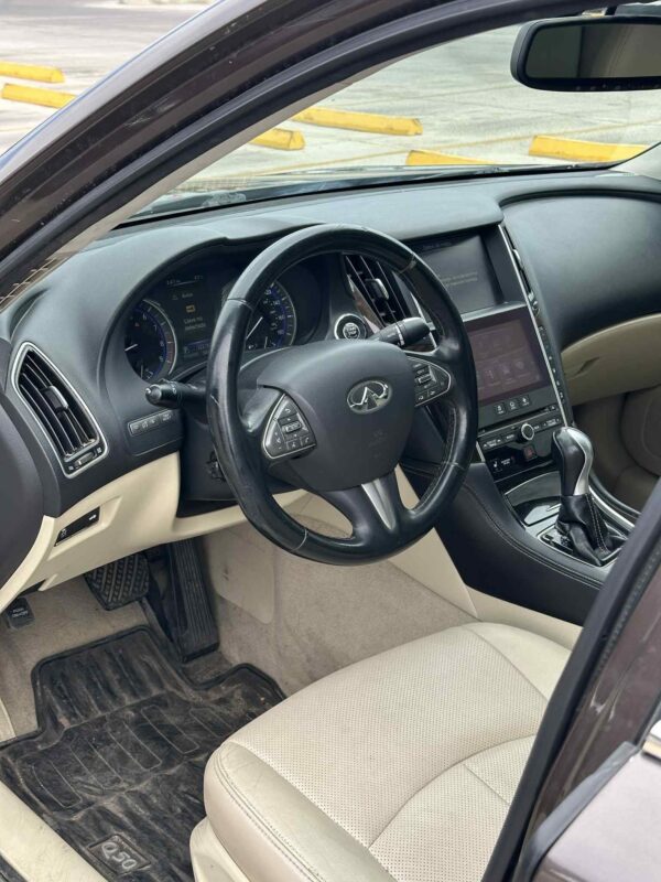 Q50 2015 premium - Image 3