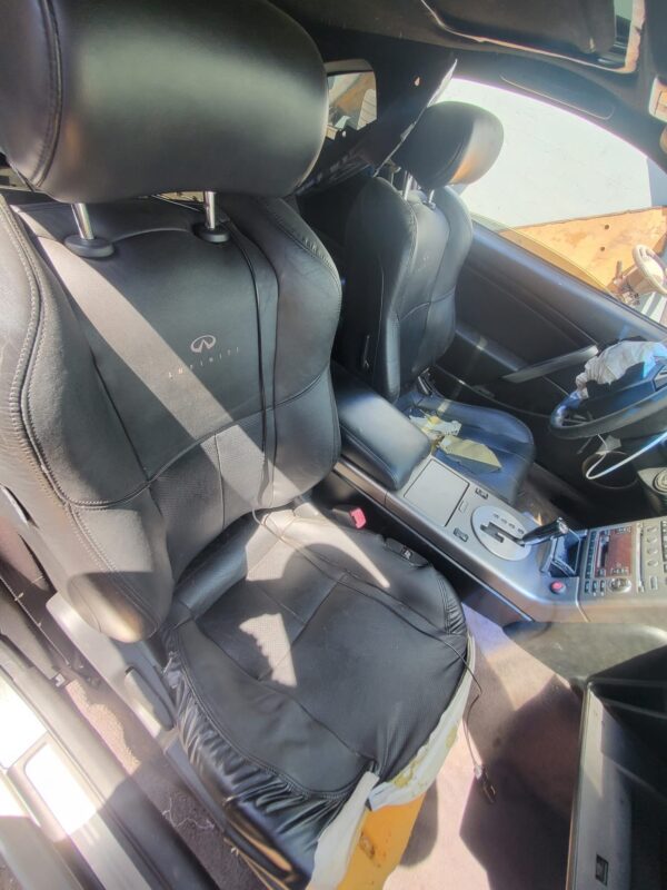 G35 parts out - Image 2
