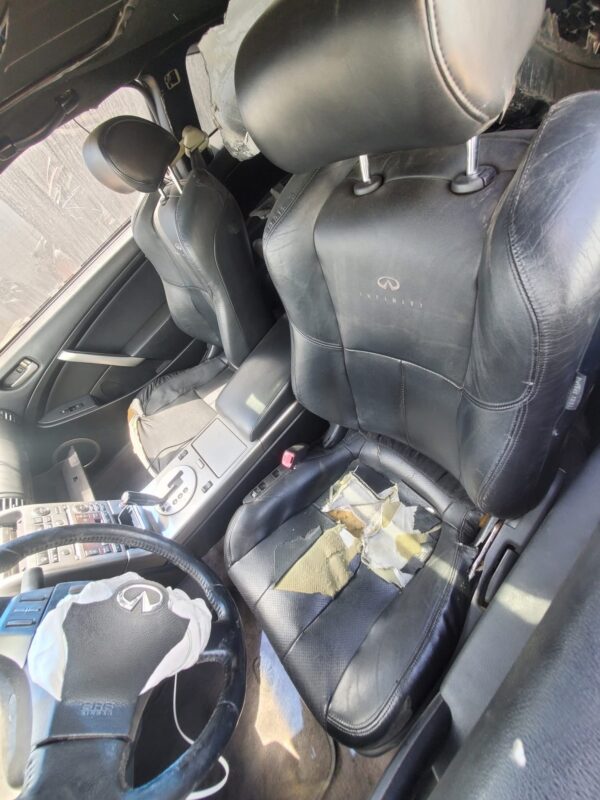 G35 parts out - Image 9