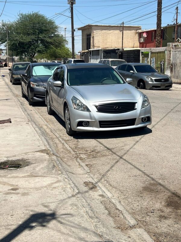 INFINITI G37xs 2011 - Image 5