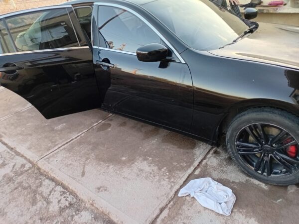 G37 sedan 2010 - Image 3