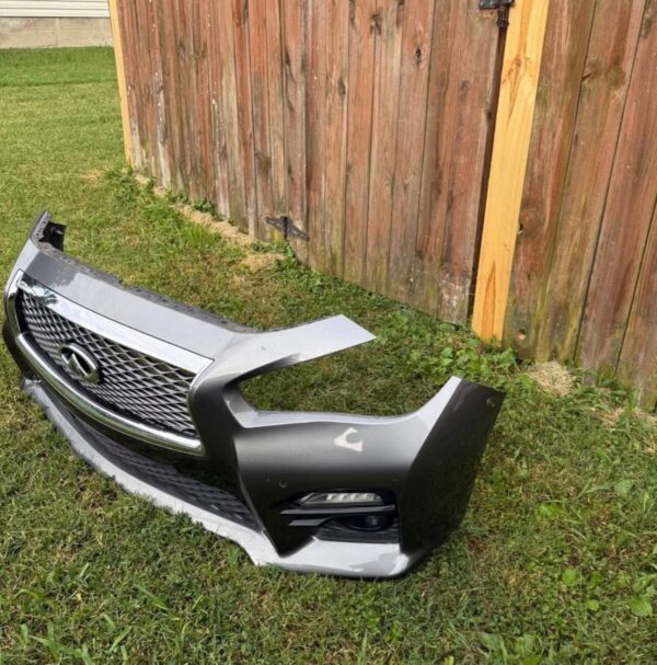 Q50 sport front bumper - Image 3