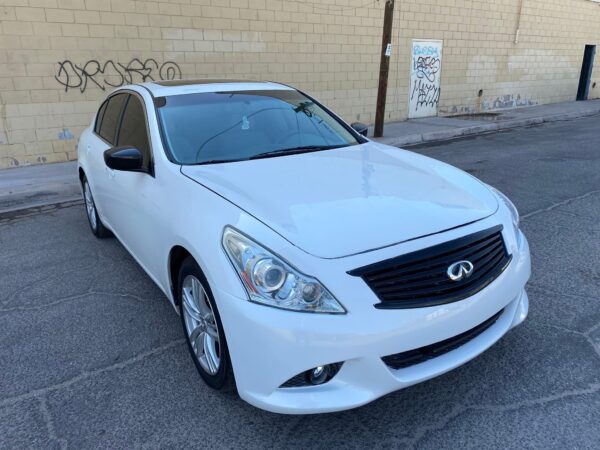 G37 2011