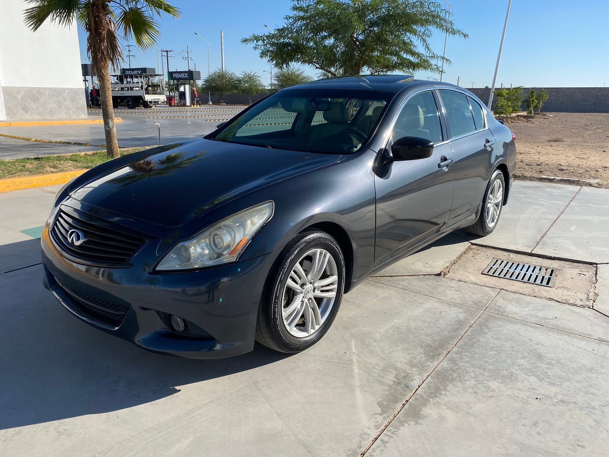 Infiniti g37x 2010