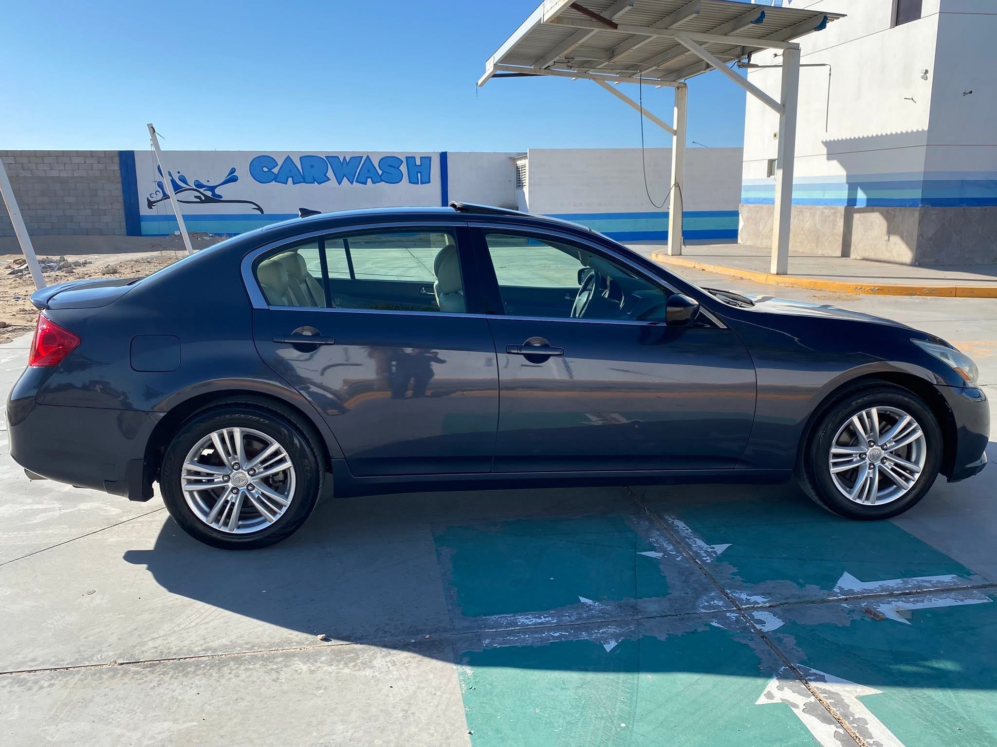 Infiniti g37x 2010 - Image 4