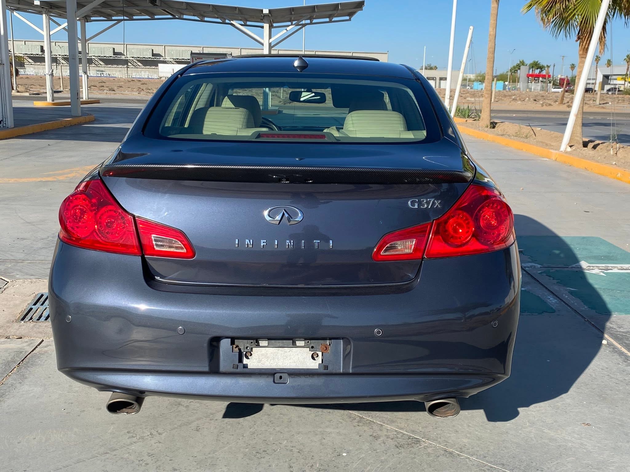 Infiniti g37x 2010 - Image 6