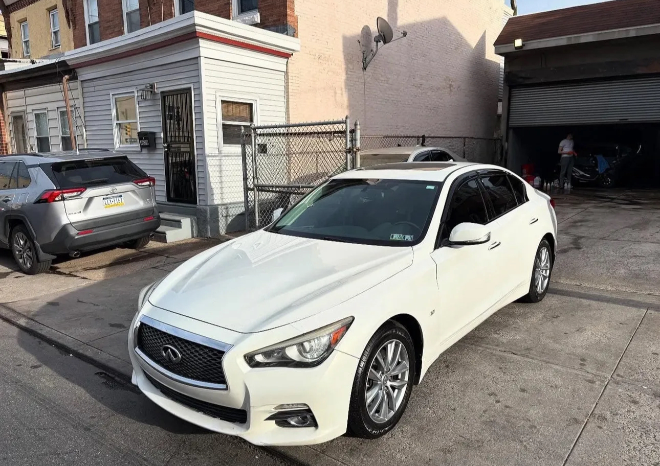 Infiniti Q50 2014 3.7 V6 - Image 2