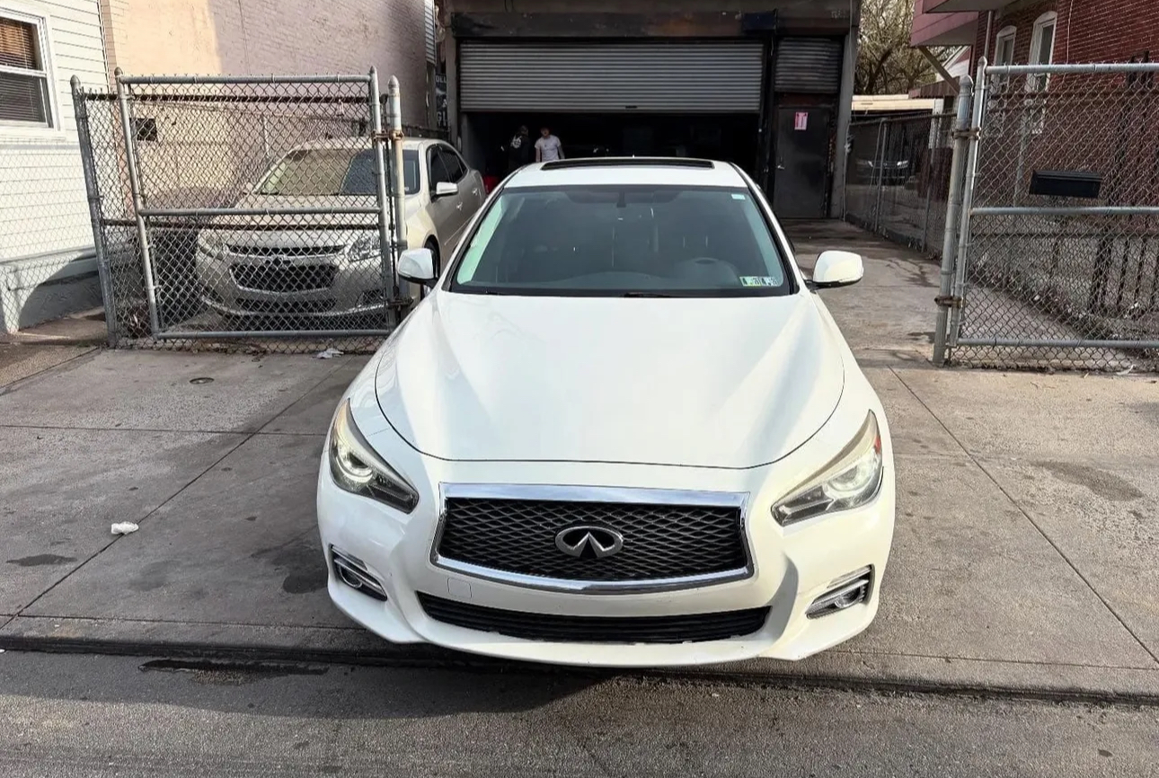 Infiniti Q50 2014 3.7 V6 - Image 4