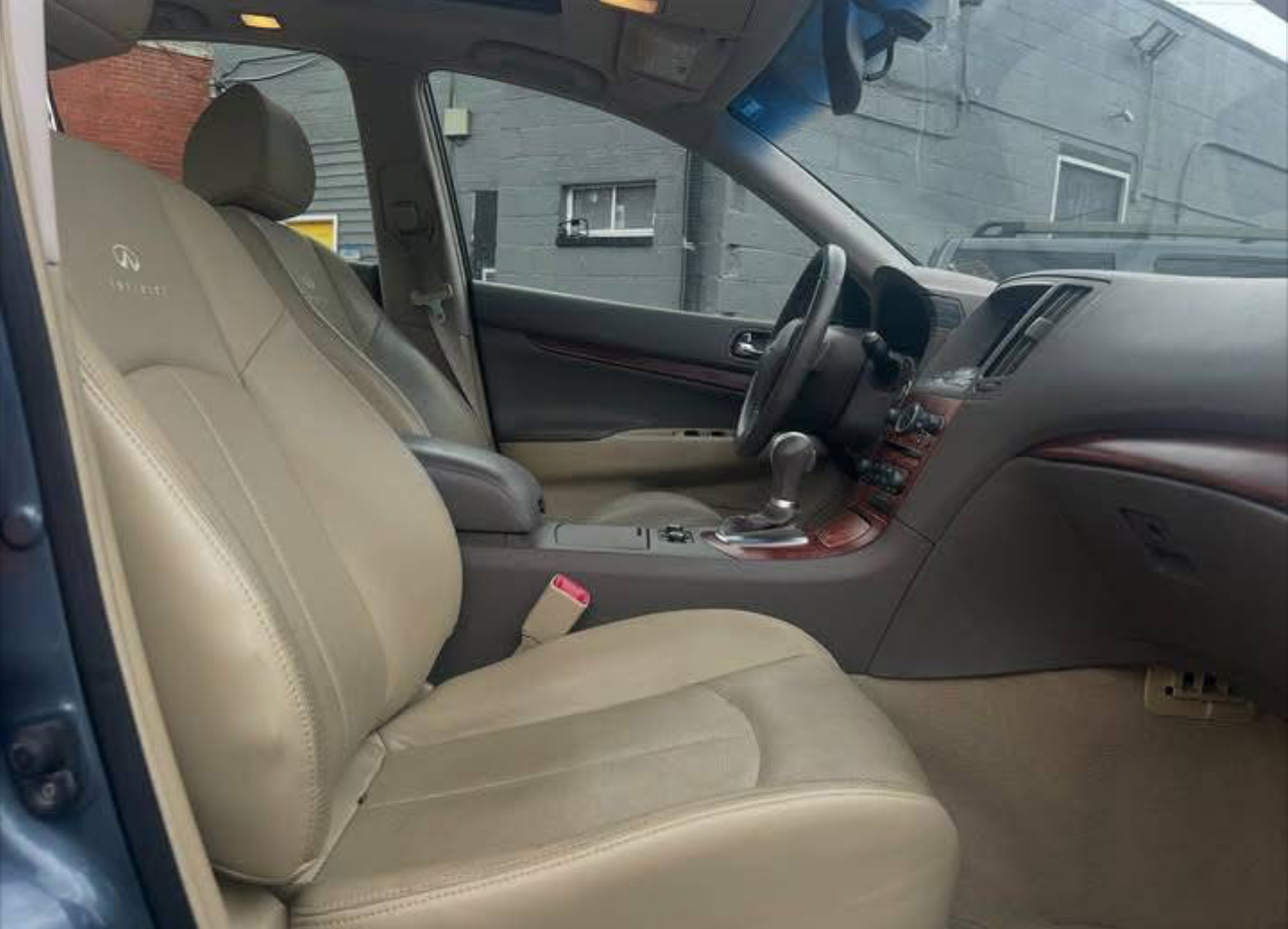 Infiniti g37x awd 2009 - Image 5