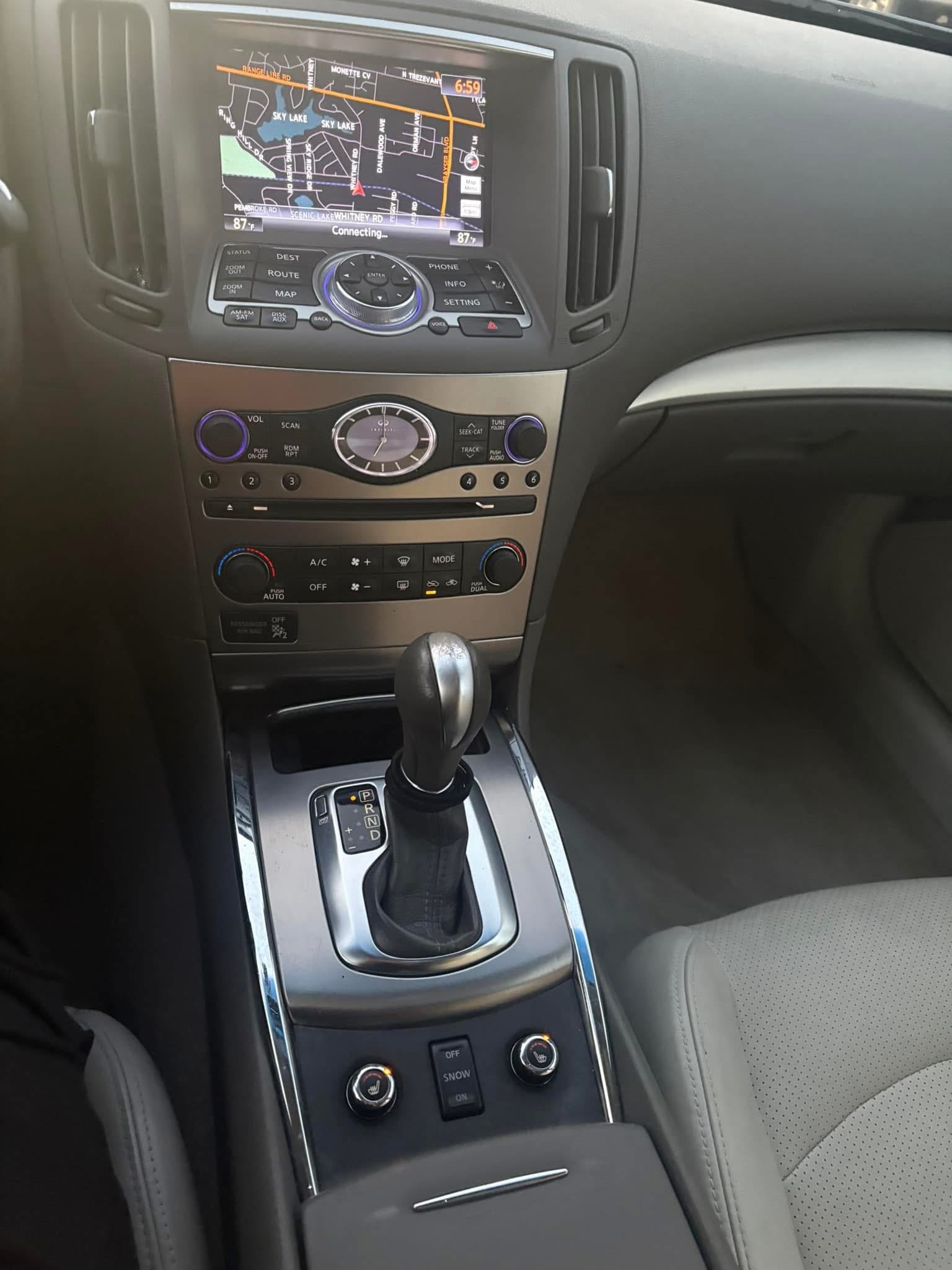 Infiniti Q40 2015 - Image 10