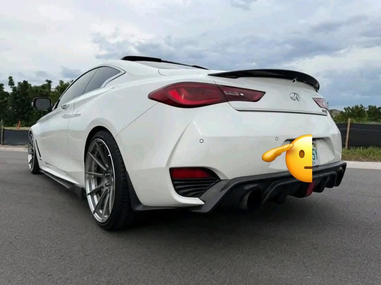 Infiniti Q60 2017 - Image 11