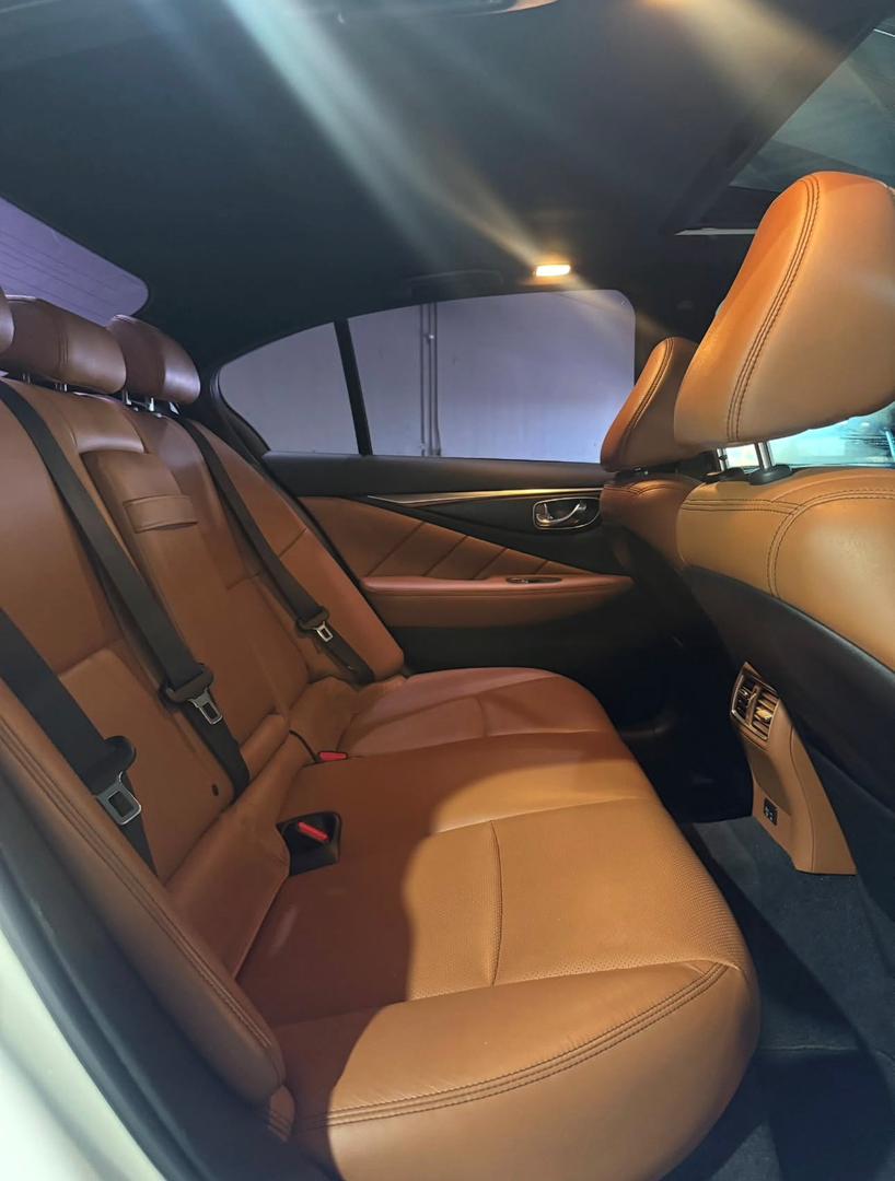 2021 Infiniti Q50 signature edition - Image 3