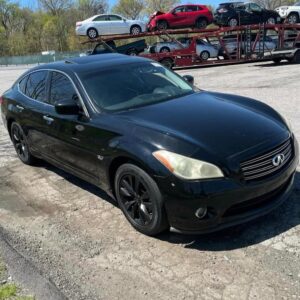 Infiniti M37x  2012