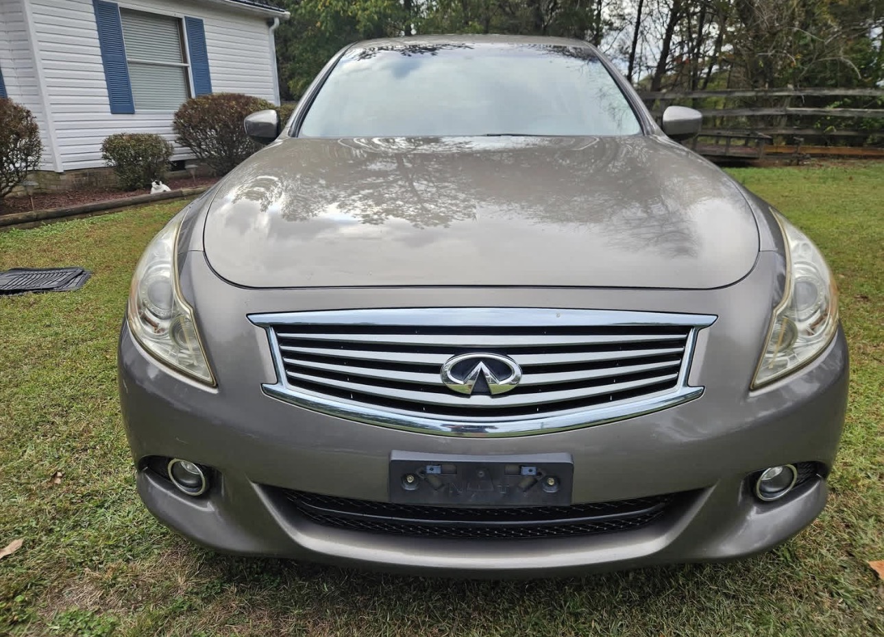 2013 Infiniti g37x - Image 3