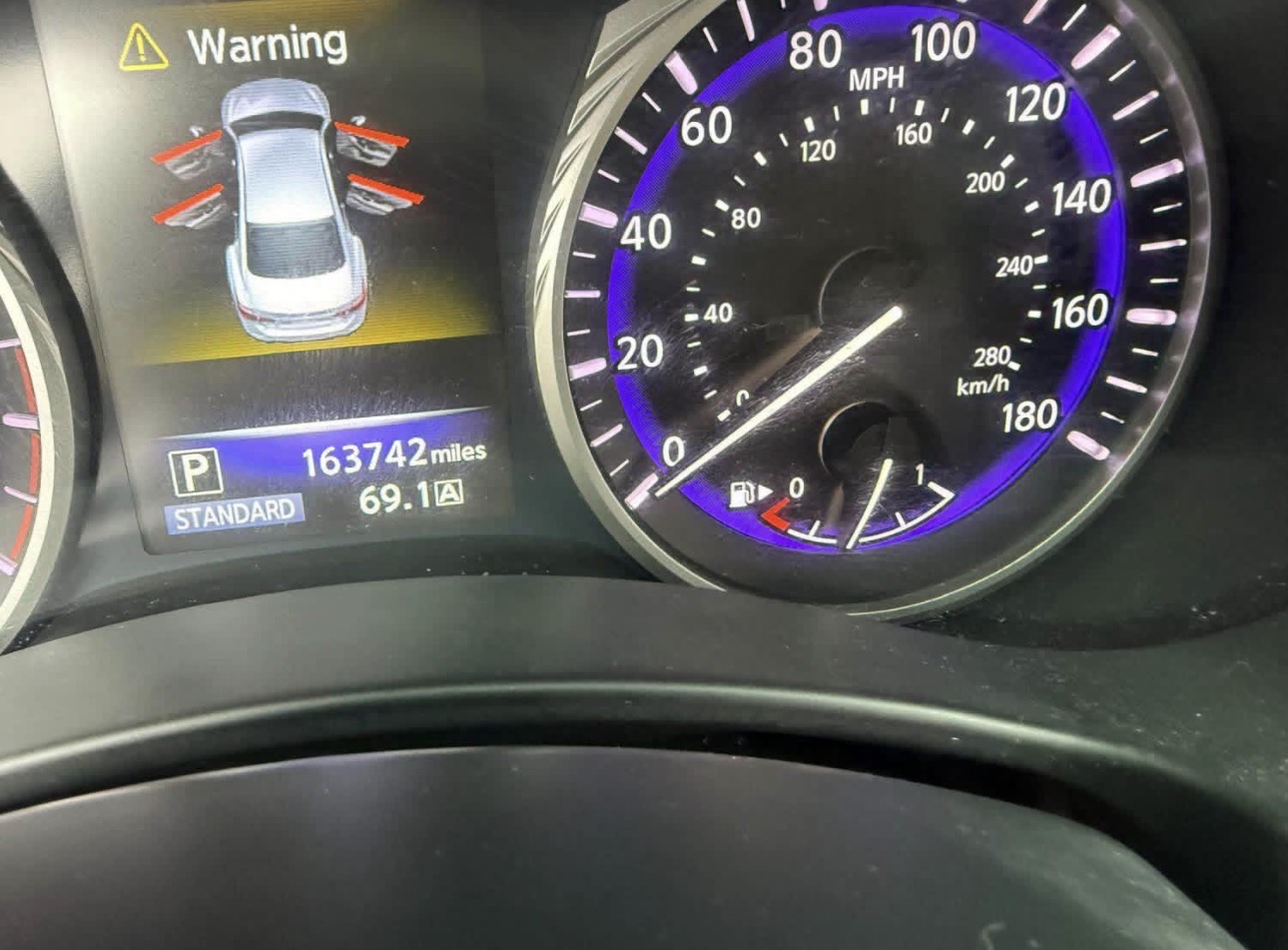 2015 Infiniti Q50 - Image 3